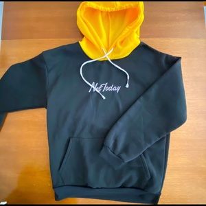 NWOT Men’s yellow and black “not today” hoodie